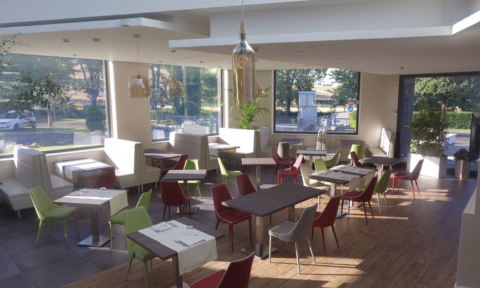 Artena Hotel | Hotel degli Amici