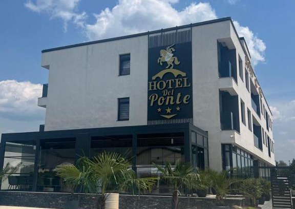 Targoviste Hotel | Hotel Del Ponte