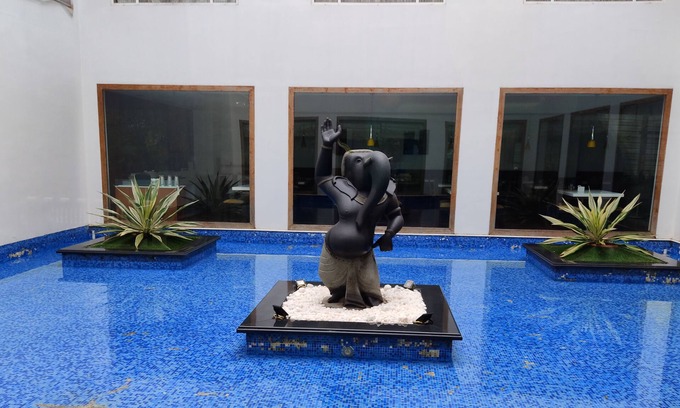 Kuppaayil Hotel | Hotel Devaragam
