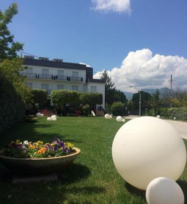 Loreto Aprutino Hotel | Hotel Di Rocco