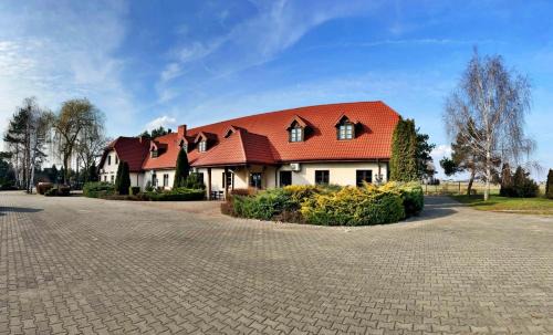 Uniejow Hotel | Hotel Dobre Smaki