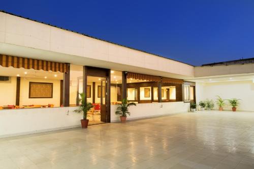 Kolar Road Hotel | Hotel Drishti,Bhopal