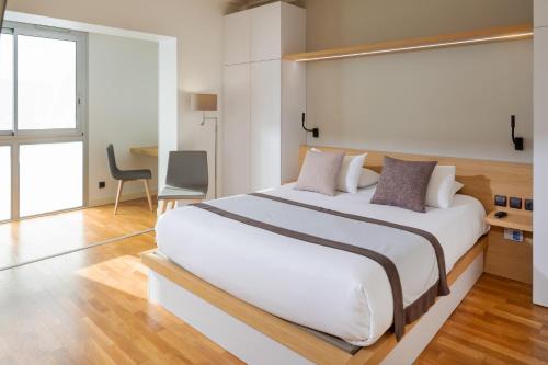 Saint-Gaudens Hotel | Hotel Du Commerce Spa