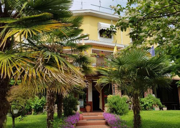 Casalpusterlengo Hotel | Hotel Due Fontane