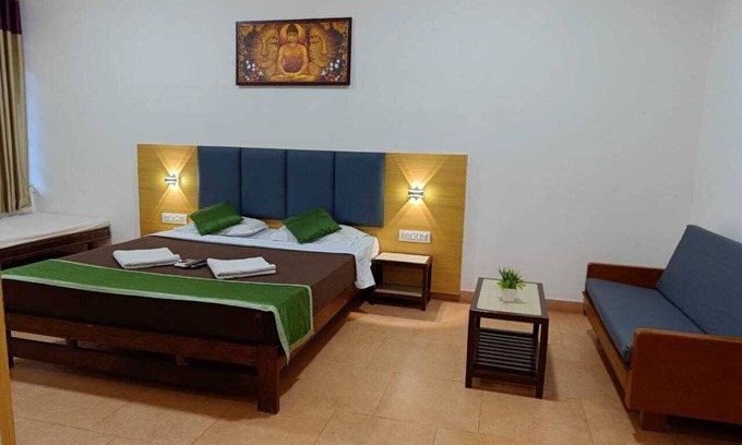 Ganpatipule Hotel | Hotel Durvankur Ganpatipule