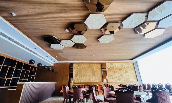 Charbagh Hotel | HOTEL EKAS