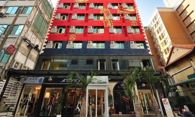 West District Hotel | Hotel Elizabeth