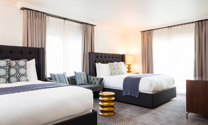 West Campus Hotel | Hotel Ella