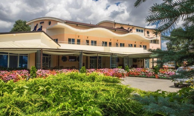 Mihail Kogalniceanu Hotel | Hotel Emi