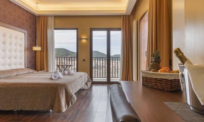 Valderrobres Hotel | Hotel Fuente del Miro