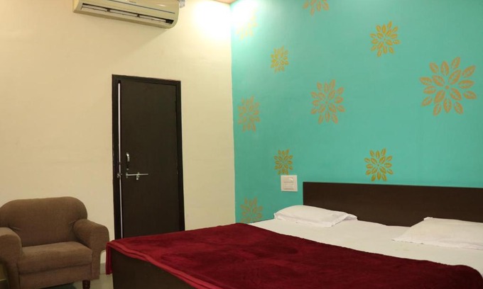 Chittorgarh Hotel | Hotel Ganesh & Restaurant