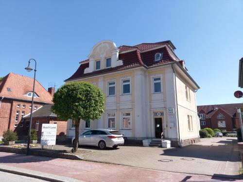 Zarrentin am Schaalsee Hotel | Hotel Garni "Villa am Schaalsee"