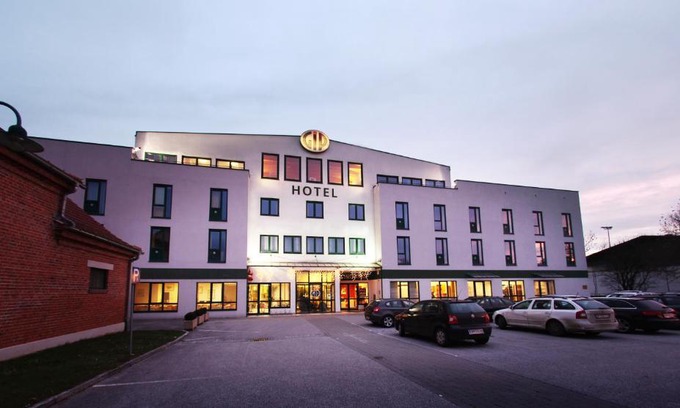 Großpetersdorf Hotel | Hotel GIP