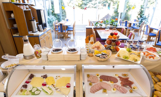 Berenbostel Hotel | Hotel Globotel Business