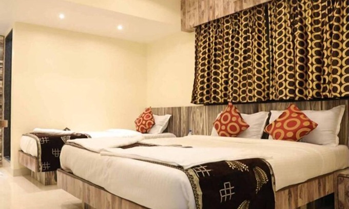 Jogeshwari West Hotel | Hotel Golden Inn