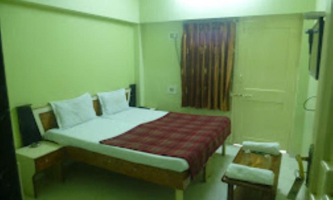 Jalgaon Hotel | HOTEL GOLDEN PALACE JALGAON