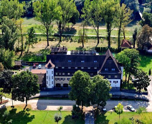 Sighetu Marmatiei Hotel | Hotel Gradina Morii