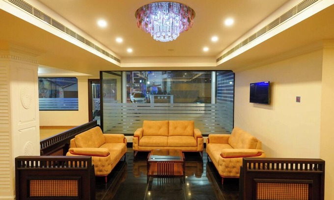 Angamali Hotel | Hotel Grand Regency