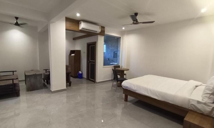 Kolegaon Hotel | HOTEL GRAND RESIDENCY