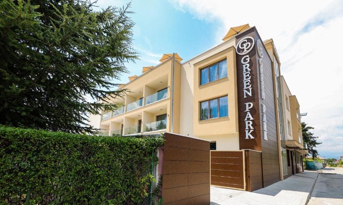 Marchevo Hotel | Hotel Green Park Service Perfected