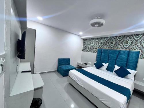 Gandhinagar Hotel | Hotel Grey Sky