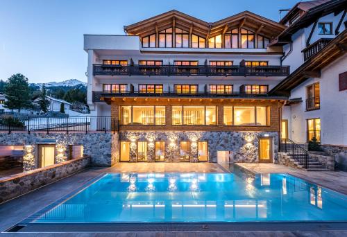 Pettneu am Arlberg Hotel | Hotel Gridlon