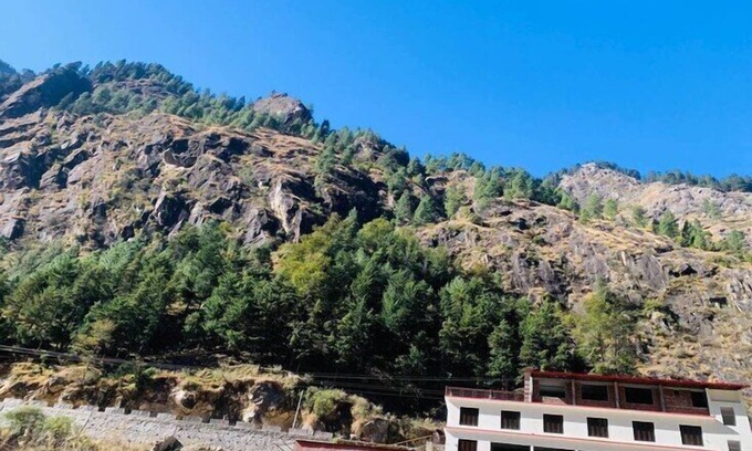 Gobind Dham Hotel | Hotel Himsarovar And Restaurant
