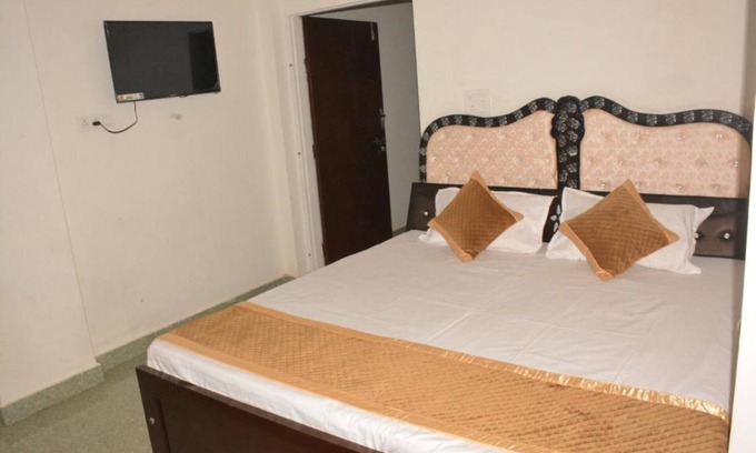 Bharatpur Hotel | Hotel Holiday