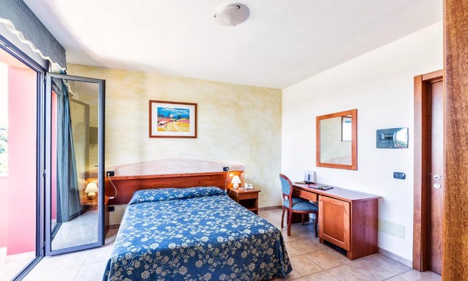 Nuchis Hotel | Hotel Il Melograno