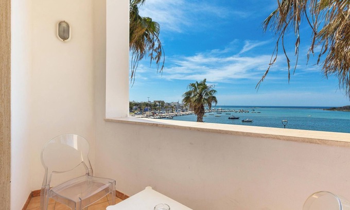 Porto Cesareo Hotel | Hotel Il Riccio - Tripla con balcone vista mare