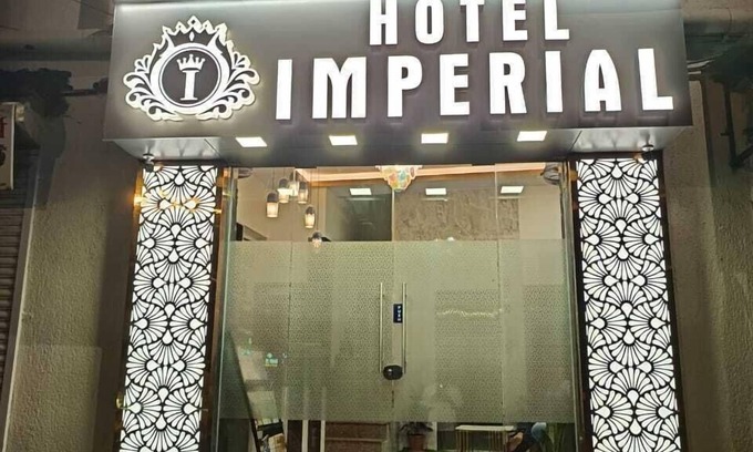 Grant Road Hotel | Hotel Imperial