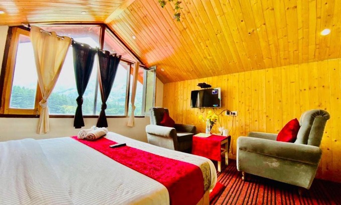 Old Manali Hotel | Hotel in manali with mountain view Near Mall Road