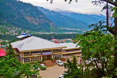New Manali Hotel | Hotel Ishaan