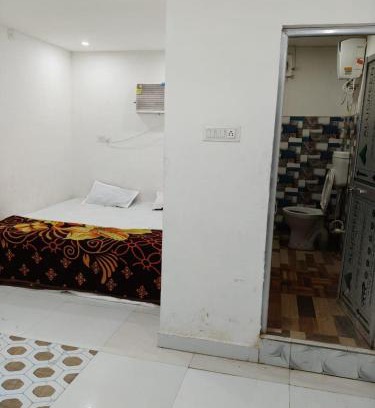 Deoghar Hotel | Hotel Janki Niwas - बाबा बैद्यनाथ मंदिर के निकट