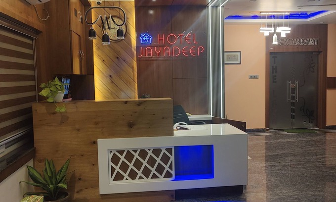 Bhubaneshwar Hotel | Hotel Jayadeep