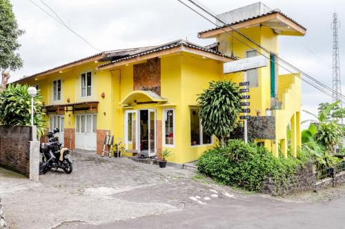 Pakem Hotel | Hotel Kayu Manis
