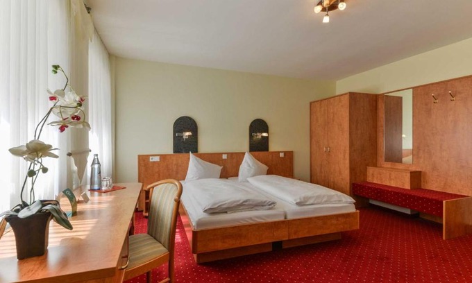 Kirchhain Hotel | Hotel Kirchhainer Hof