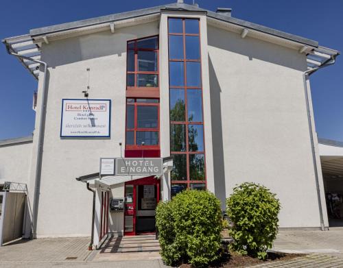 Holzkirchen Hotel | Hotel KonradP Holzkirchen