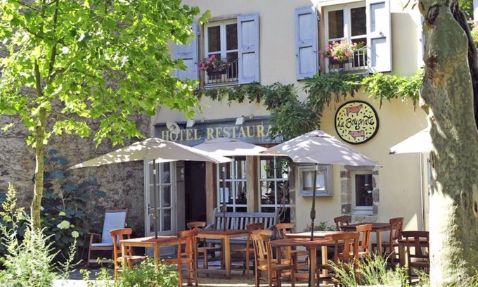 Blesle Hotel | Hotel La Bougnate