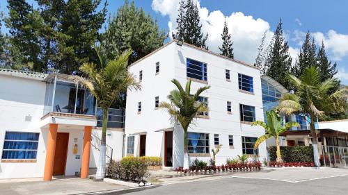 Gachancipa Hotel | Hotel Las Palmeras Gachancipa