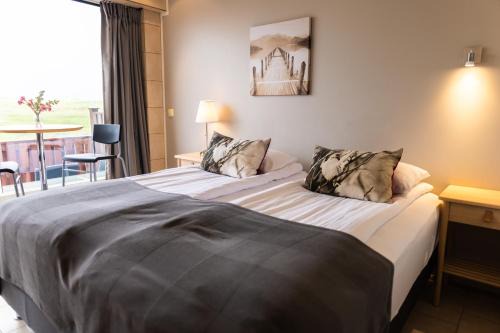 Hvalfjarðarsveit Hotel | Hotel Laxarbakki