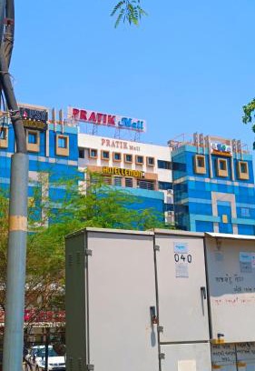 Gandhinagar Hotel | hotel lemon gandhinagar