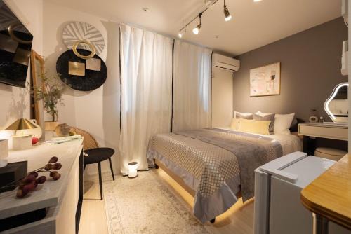 Edogawa Apartment | Hotel-Like Simmons Bed Couple Disney Shinjuku