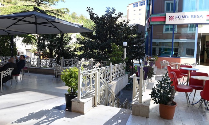 Lezhe Hotel | Hotel Liss
