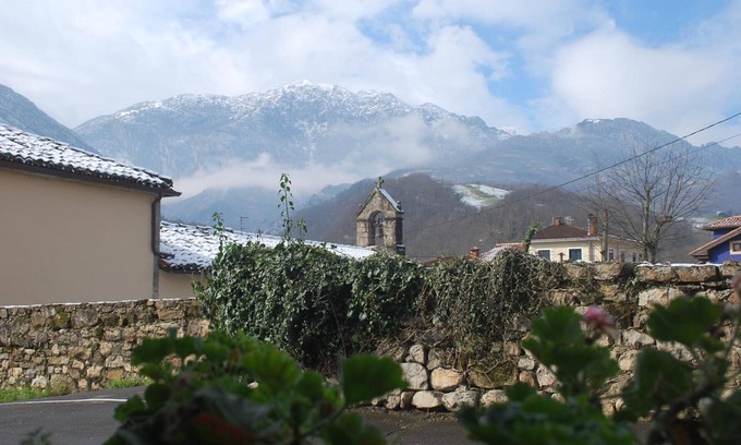Arenas de Cabrales Hotel | Hotel Los Ángeles