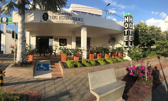 Aguachica Hotel | Hotel Los Estoraques