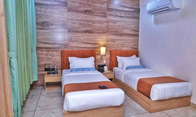 Botad Hotel | Hotel Lotus