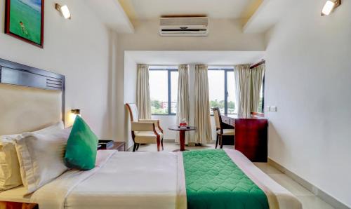 Shenoys Hotel | Hotel Luciya