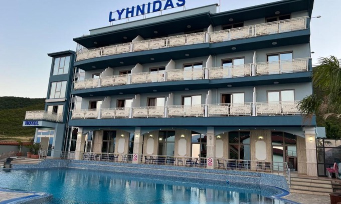 Udenisht Hotel | Hotel Lyhnidas