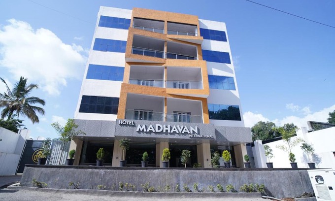 Wai Hotel | Hotel Madhavan International